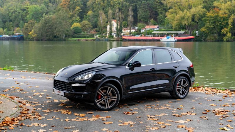 PORSCHE CAYENNE TURBO