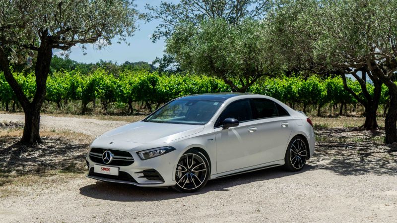 MERCEDES-BENZ A35 AMG