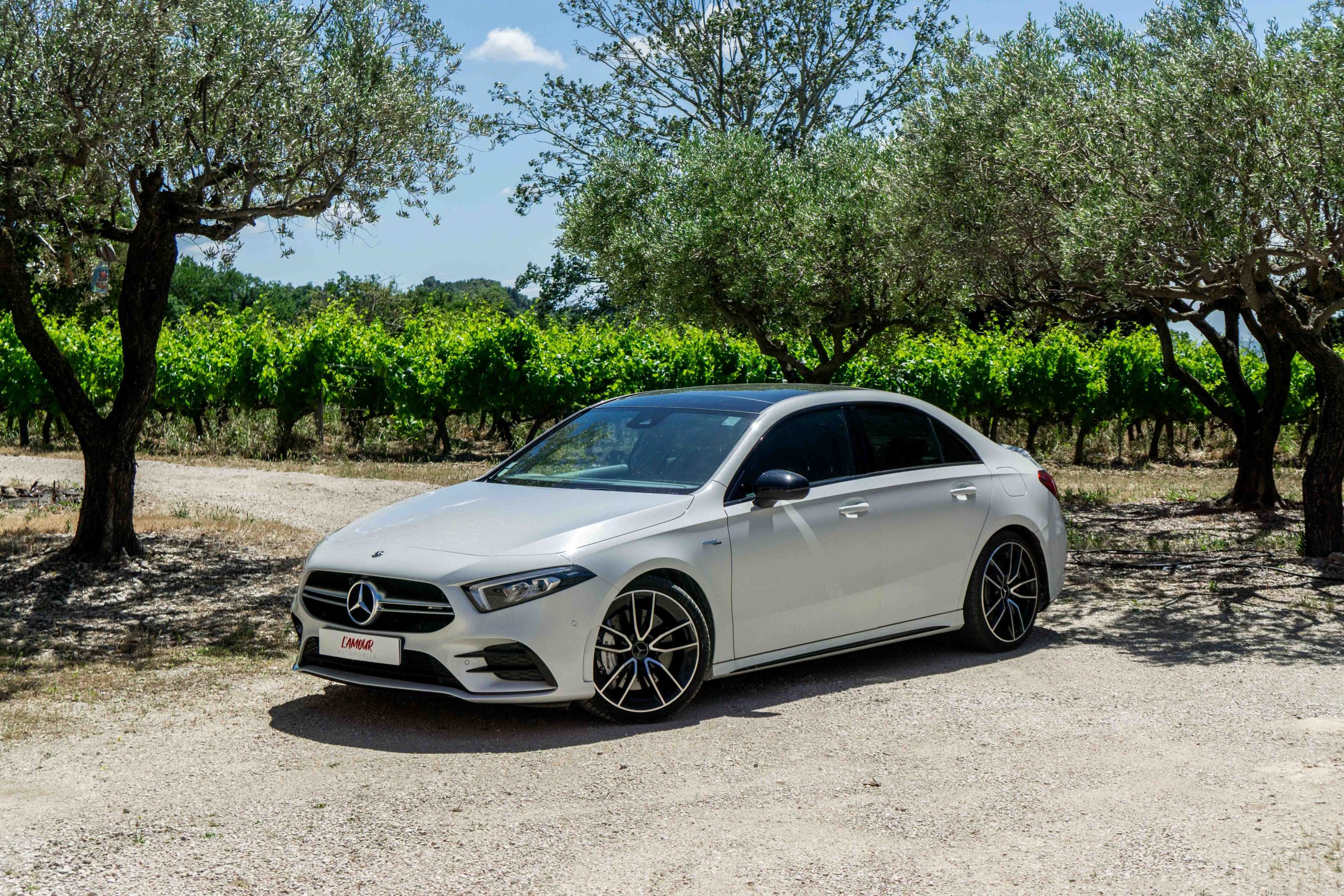 MERCEDES-BENZ A35 AMG