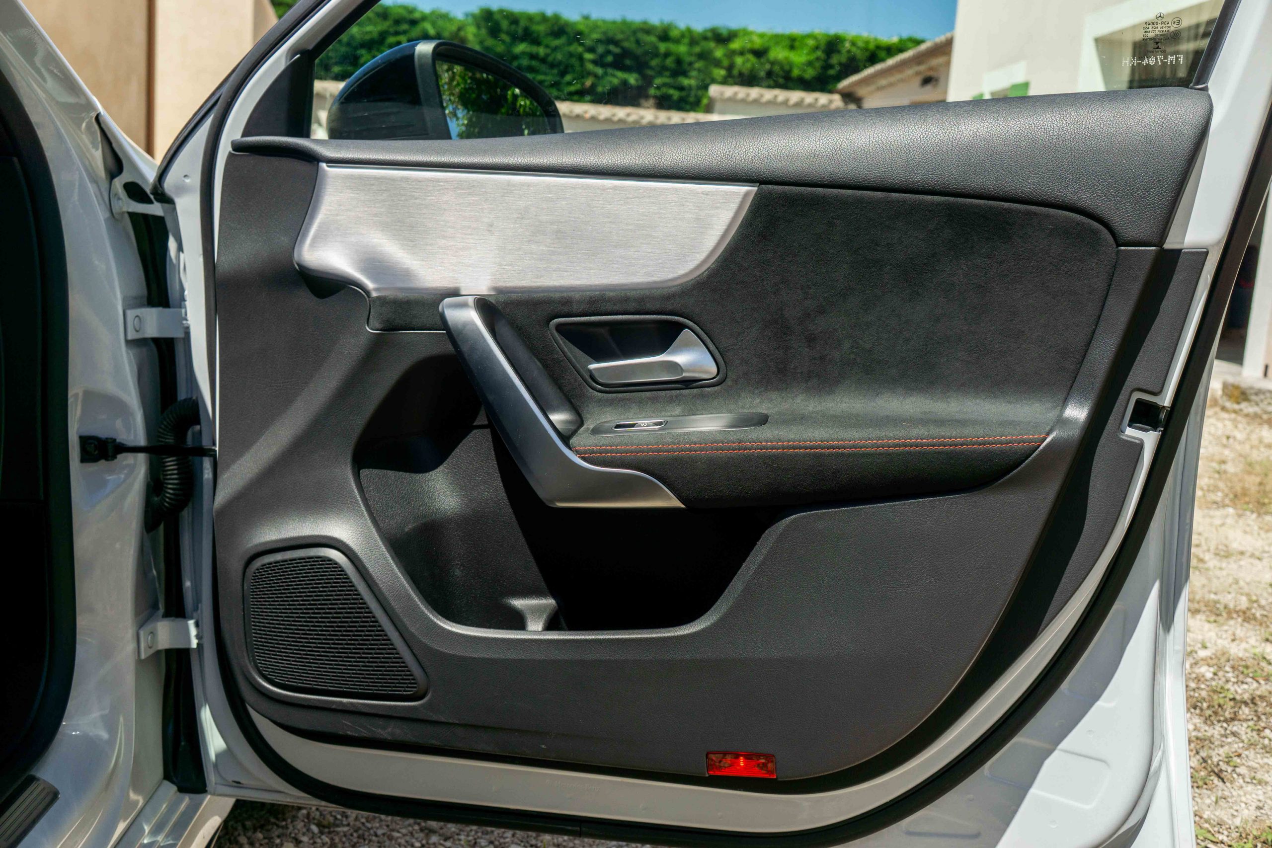 MERCEDES-BENZ A35 AMG – Image 26