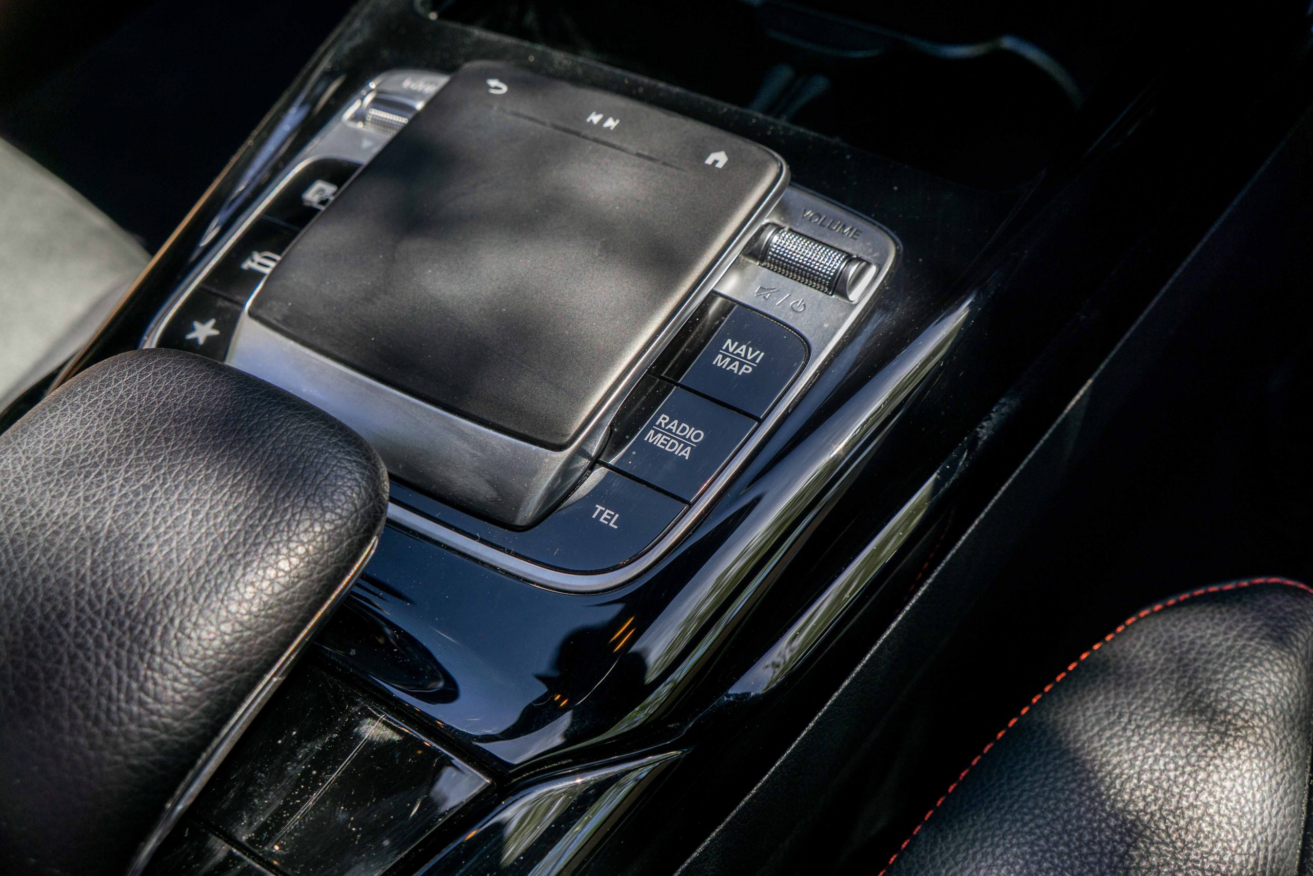 MERCEDES-BENZ A35 AMG – Image 45